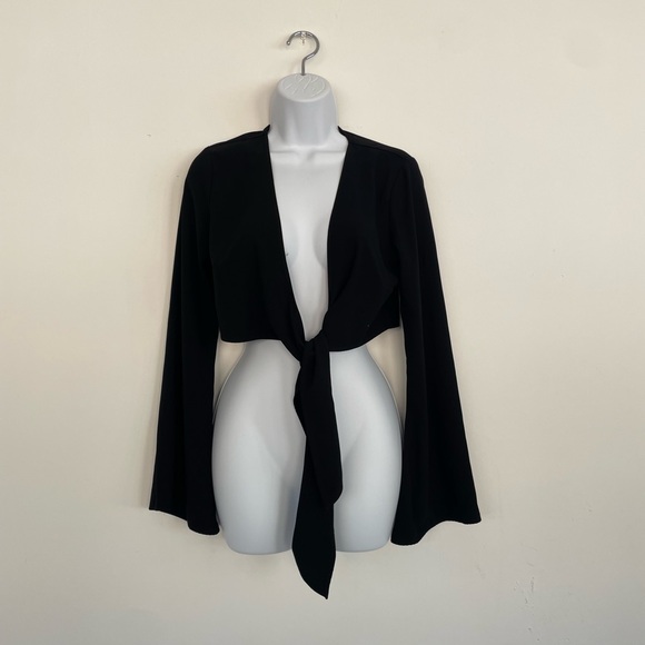 Black top - Picture 5 of 8